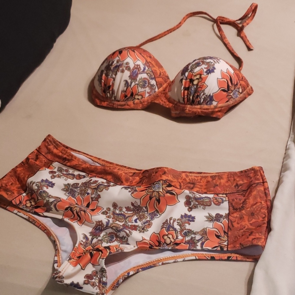 Vintage print bikini